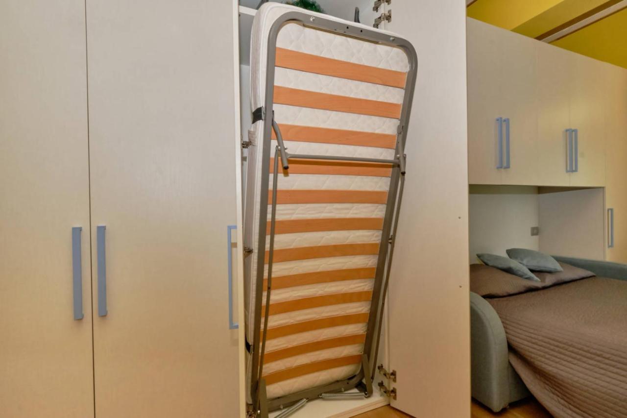 Warda B11 Apartment Desenzano del Garda Luaran gambar